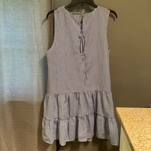 Adorable above the knee dress perfect for summer